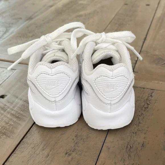 Nike Air Max 90 - Picture 7 of 9